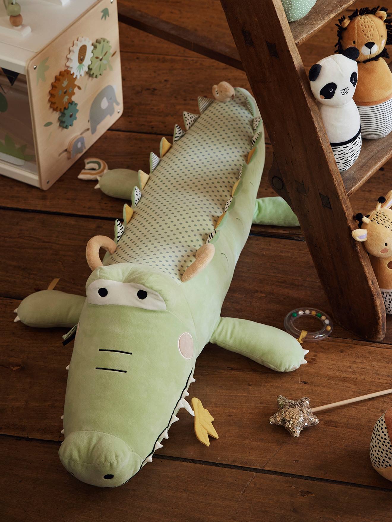 Peluche D'activités Pingouin Banquise à Suspendre Par Vertbaudet - Avec Miroir, Hochet, Anneaux Et Rubans - Pour L'éveil Des Bébés Dès La Naissance