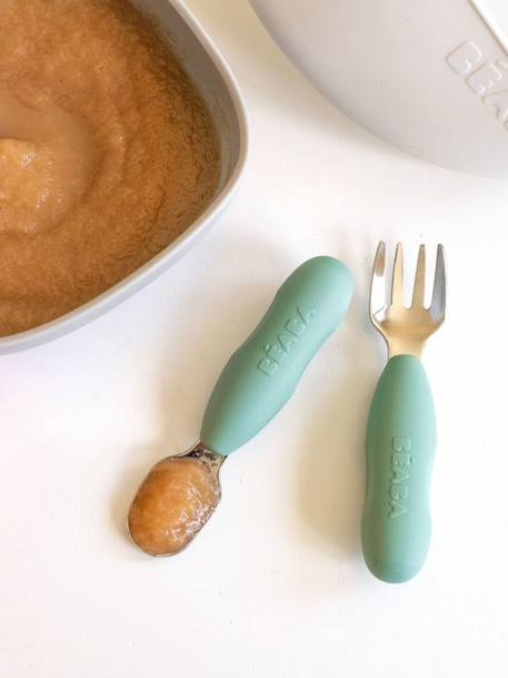 Lot de 2 pré-couverts d'apprentissage 2e âge en inox et silicone beige imprimé+gris+vert sauge - vertbaudet enfant 